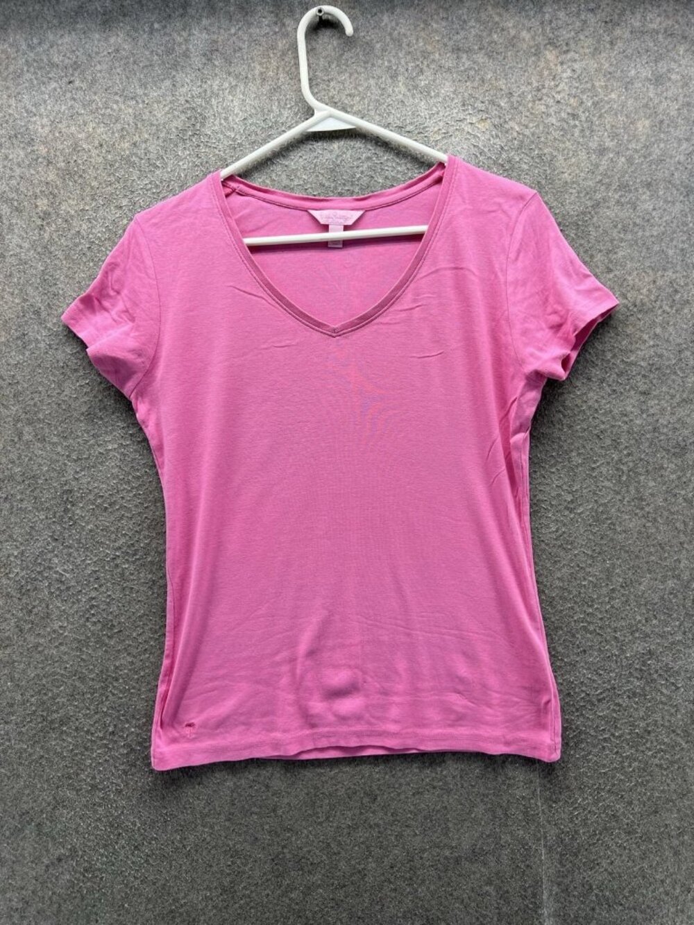 Lilly Pulitzer Shirt Women Medium Pink V Neck Short Sleeve Jersey Tee Cotton